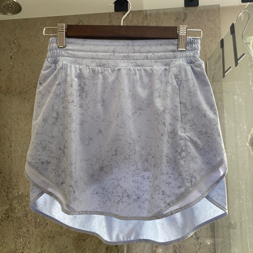 Lululemon skort size 4